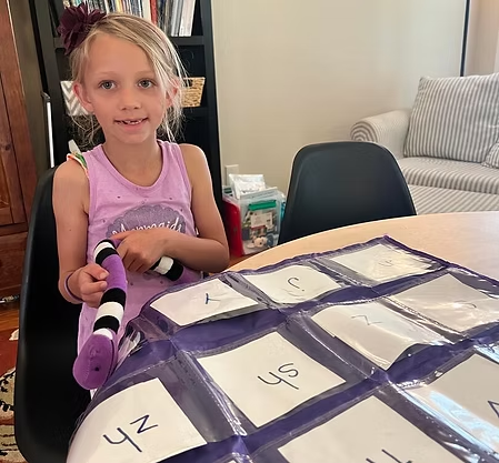 Play therapy with a painting mat